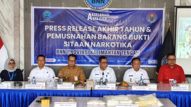 Press Release Akhir Tahun, Kepala BNNP Kalteng Paparkan Keberhasilan Pemutusan Jaringan Narkotika dan Penyelamatan Generasi Muda