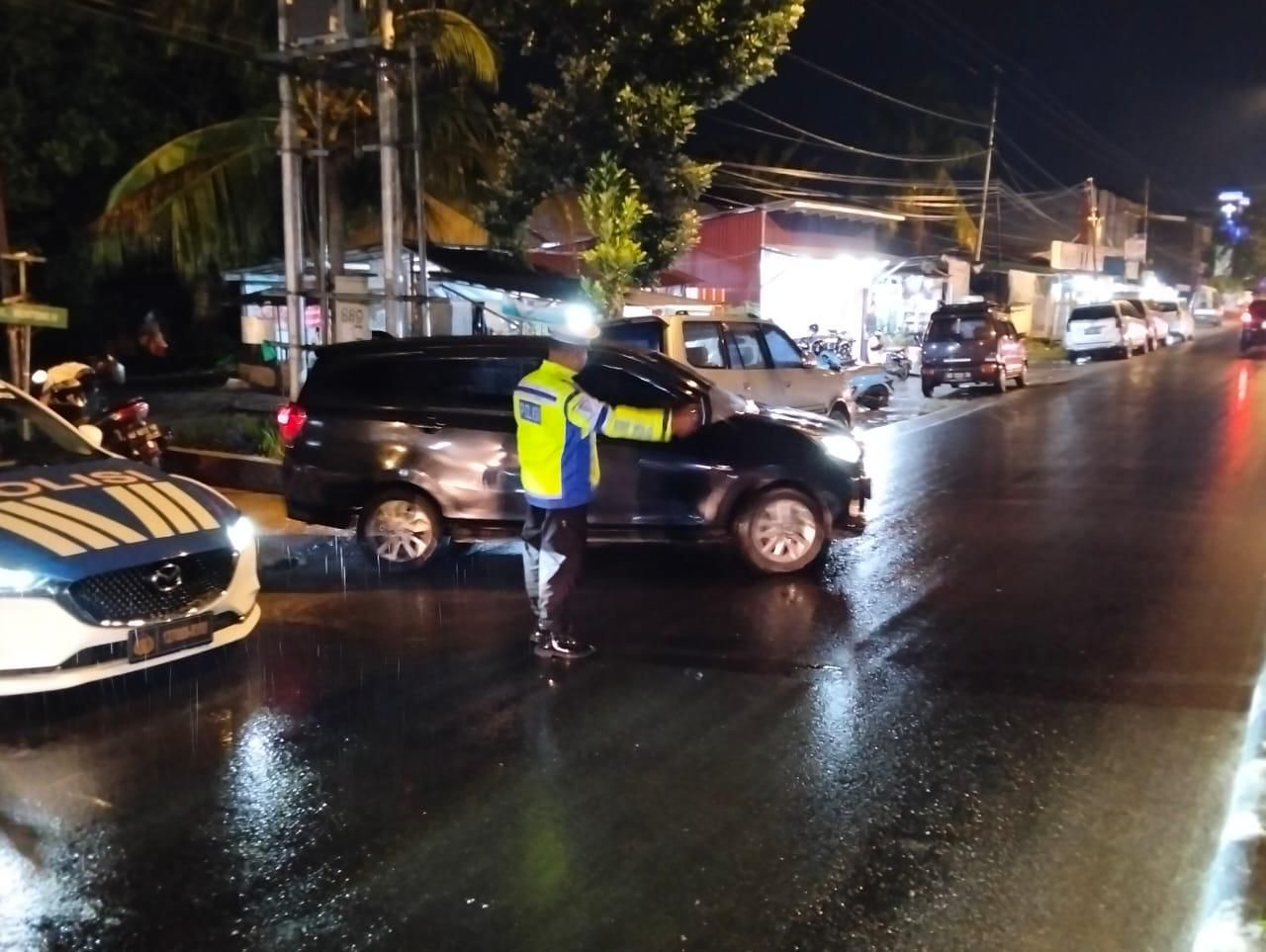 Amankan Kebaktian Akhir Tahun, Polresta Palangka Raya Hadir di Gereja HKBP