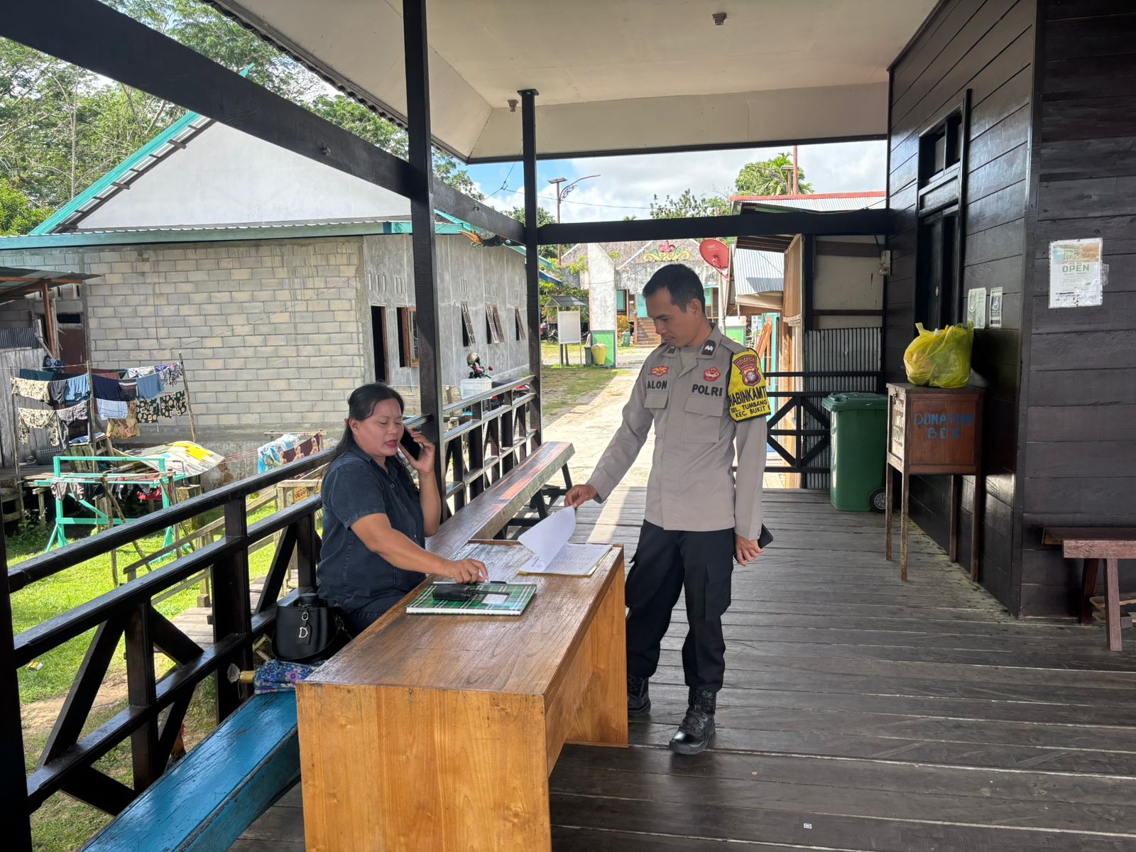 Dukung Momen Tahun Baru, Polsek Bukit Batu Patroli ke Objek Wisata Bukit Cinta