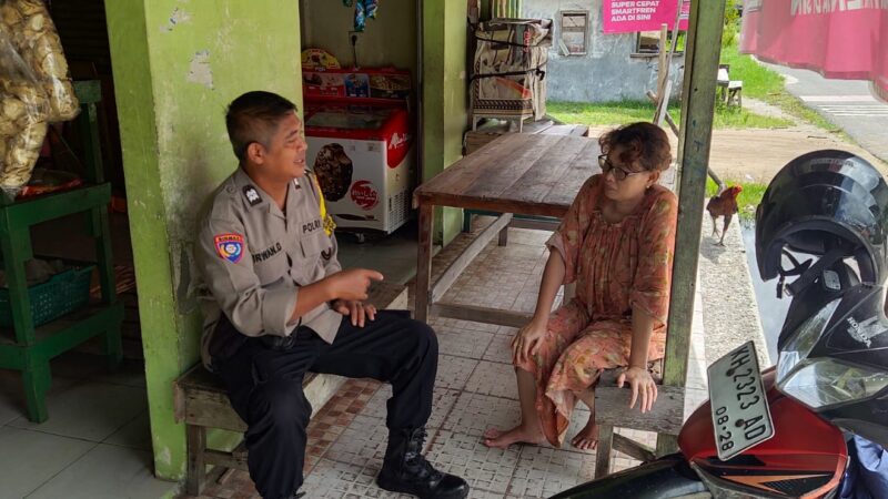 Di Hadapan Warga Sabaru, Bhabinkamtibmas Polsek Sabangau Imbau Aktifkan Pos Kamling