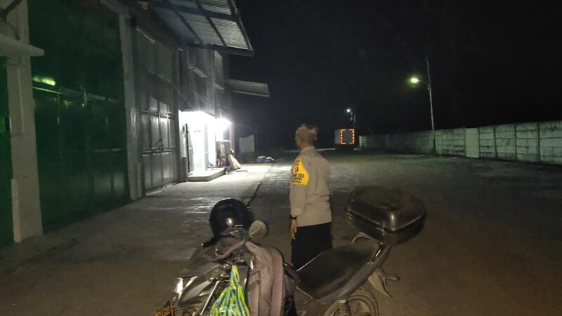 Patroli Personel Polsek Sabangau Sambangi Area Pergudangan Kalampangan