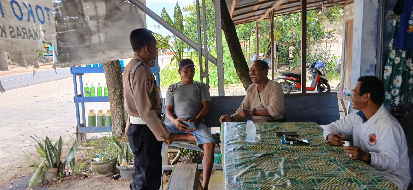 Ciptakan Rasa Aman, Polsek Rakumpit Laksanakan Patroli Dialogis di Takaras Kota