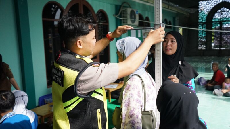 Adakan Posyandu Keliling Rutin, Upaya Rumkit Bhayangkara Tingkatkan Derajat Kesehatan Masyarakat