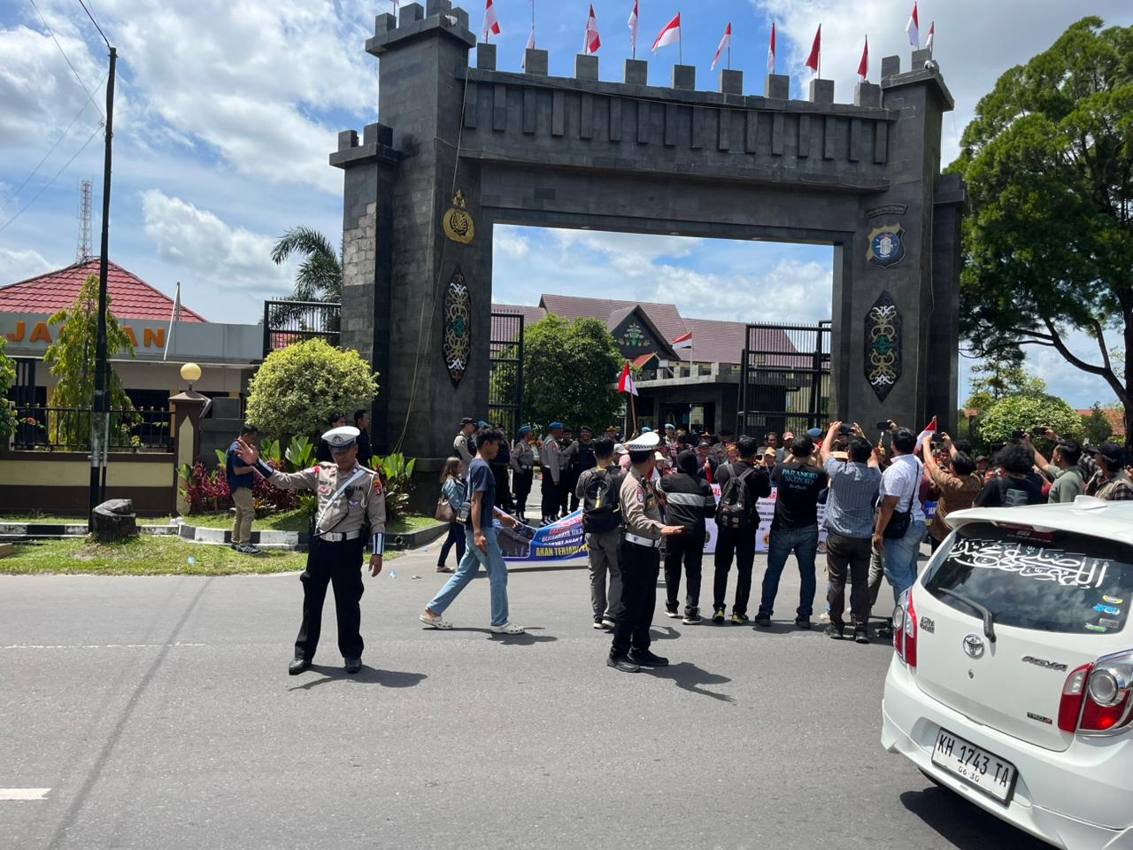 Satlantas Polresta Palangka Raya Siaga Amankan Jalur Unras, Arus Lalu Lintas Tetap Lancar