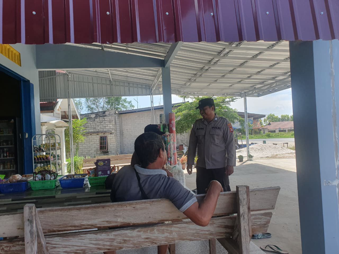 Di Tengah Masyarakat, Polsek Rakumpit Jelaskan Manfaat Layanan 110