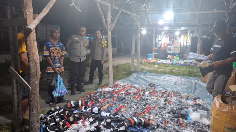 Dekatkan dengan Semua Kalangan, Polsek Bukit Batu Hadir di Pasar Rakyat Tangkiling