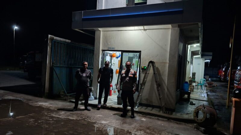 Perkuat Kemitraan, Personel Piket Polsek Bukit Batu Sambangi PT Tip Top Gasindo