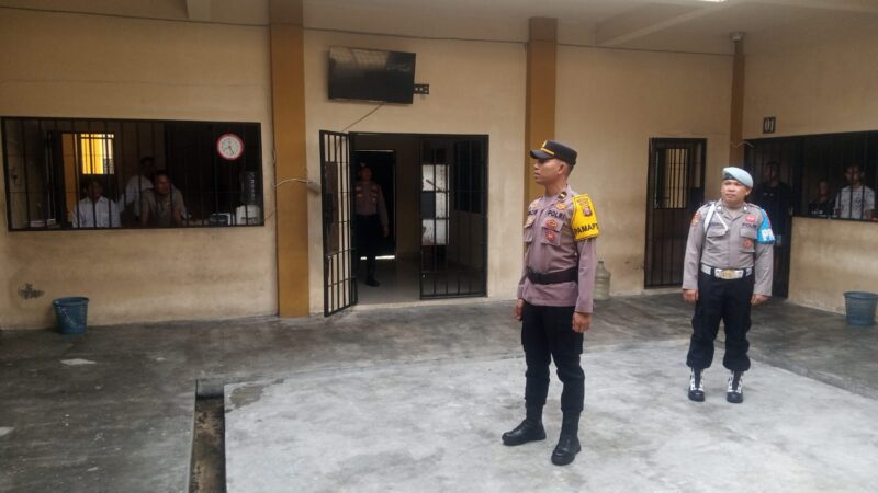 Pastikan Rutan Aman dan Tertib, Pamapta II SPKT Polresta Palangka Raya Laksanakan Pengecekan Tahanan
