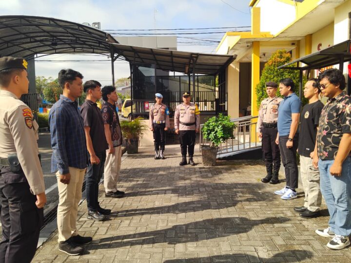 Buktikan Kesiapsiagaan Personel, Piket Fungsi dan SPKT Polresta Palangka Raya Laksanakan Serah Terima Tugas