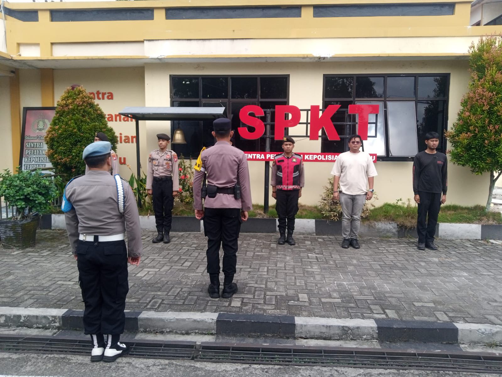 Tingkatkan Pelayanan, Pamapta II SPKT Polresta Palangka Raya Apel Serah Terima Tugas