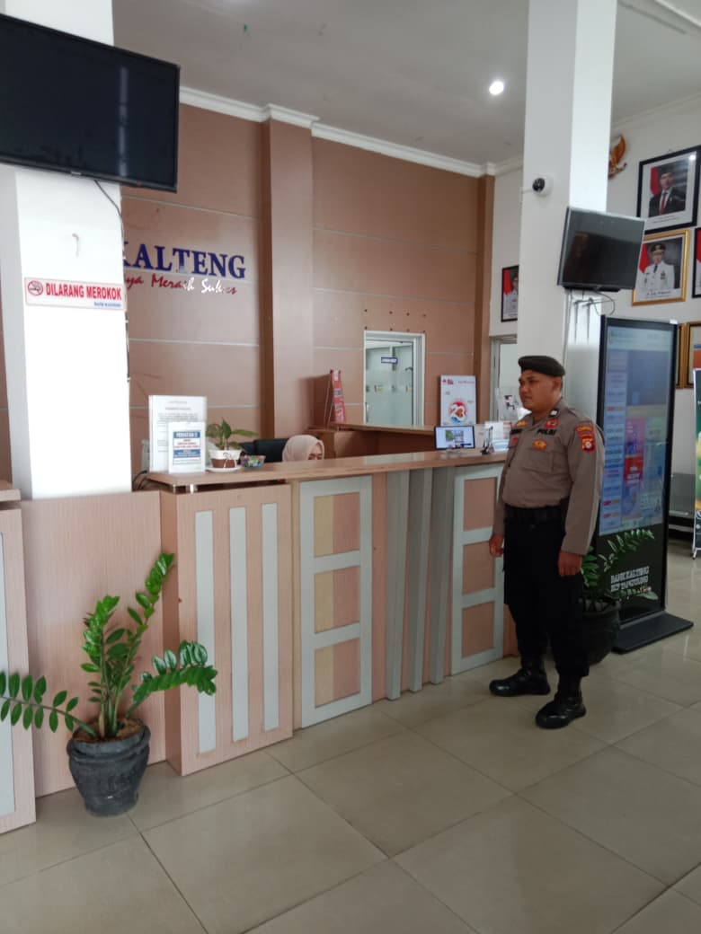Cegah Gangguan Kamtibmas, Satpamobvit Polresta Palangka Raya Perketat Pengamanan Kantor Bank