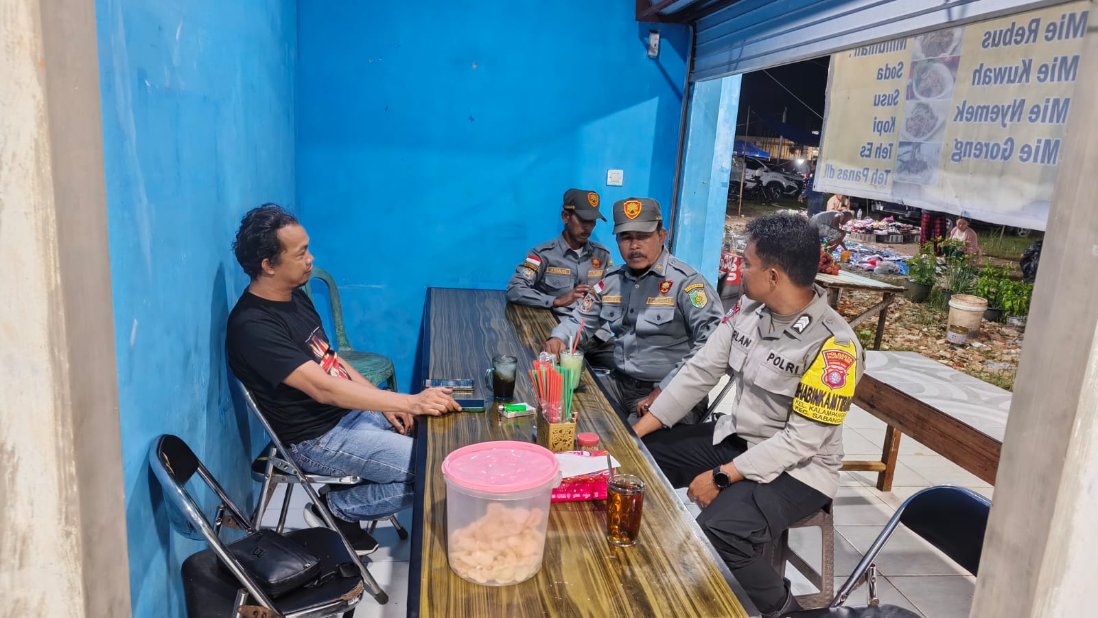 Sambil Sharing, Polsek Sabangau Edukasikan Manfaat Layanan 110 Polri