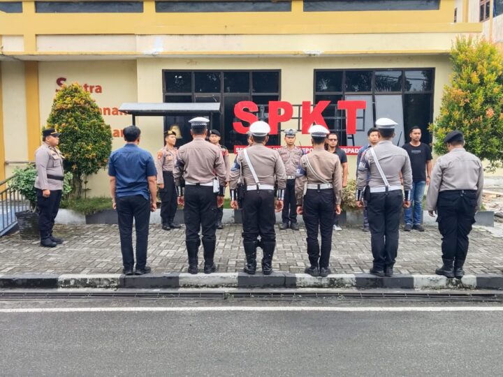 Pastikan Kesiapan Personel, SPKT Polresta Palangka Raya Laksanakan Serah Terima Tugas Jaga