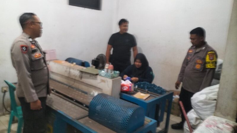 Perkuat Sinergitas, Patroli Personel Piket Polsek Bukit Batu Datangi PT Tip Top Gasindo