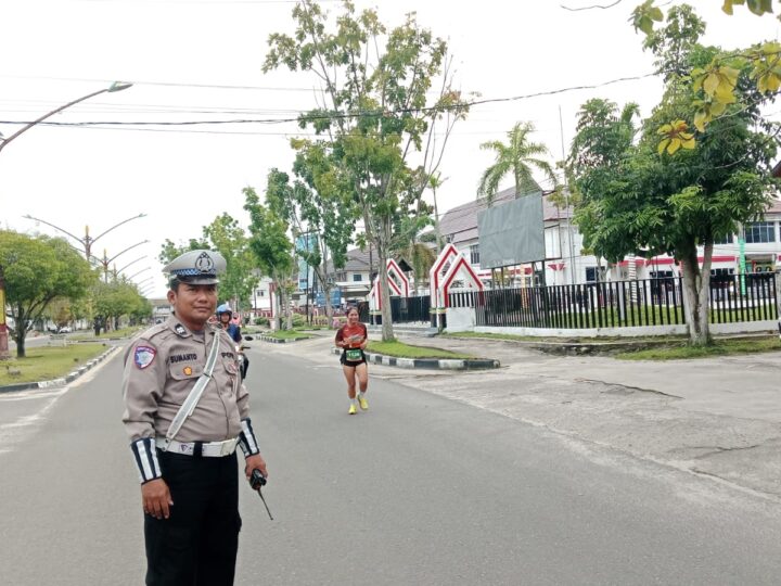 Satlantas Polresta Palangka Raya Amankan Jalur Car Free Day di Bundaran Besar