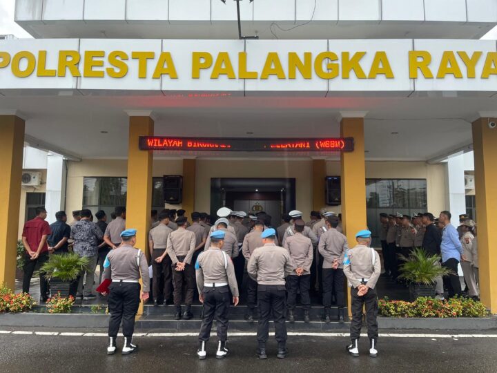Dipimpin Kasiwas, Personel Polresta Palangka Raya Tetap Semangat Laksanakan Apel Pagi