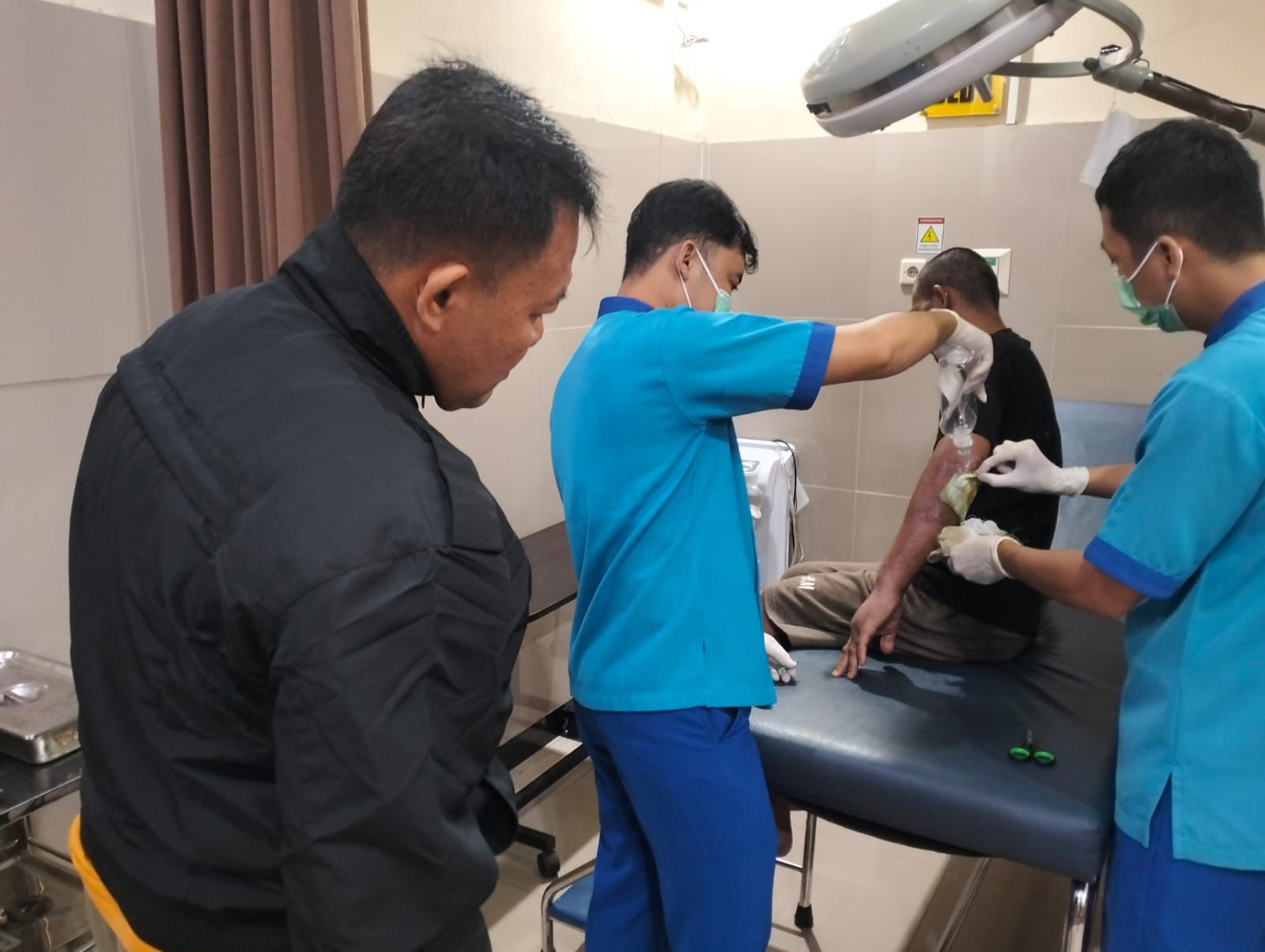 Tahanan Sakit, Sattahti Polresta Palangka Raya Lakukan Pemeriksaan dan Pengawalan Perawatan Medis