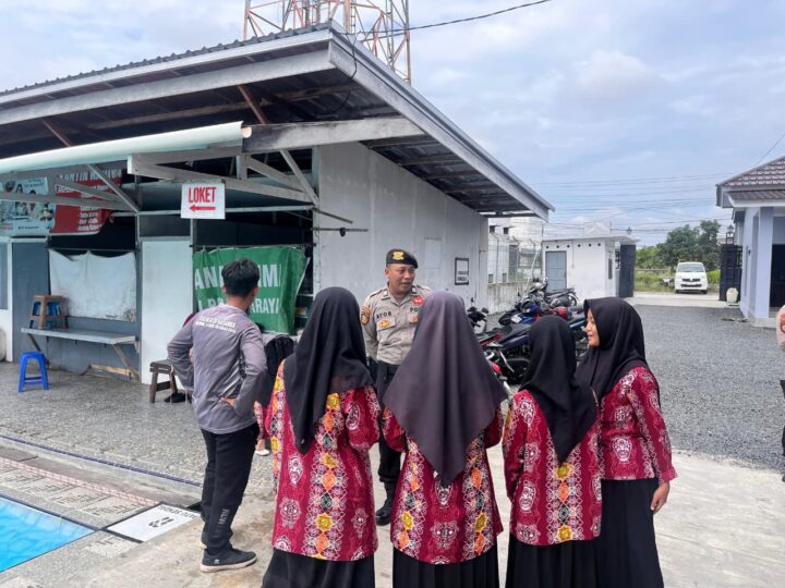 Jumat Curhat di Kolam Renang Menteng Jaya, Satpamobvit Polresta Serap Aspirasi Warga