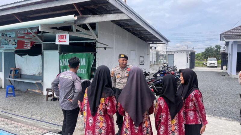Jumat Curhat di Kolam Renang Menteng Jaya, Satpamobvit Polresta Serap Aspirasi Warga