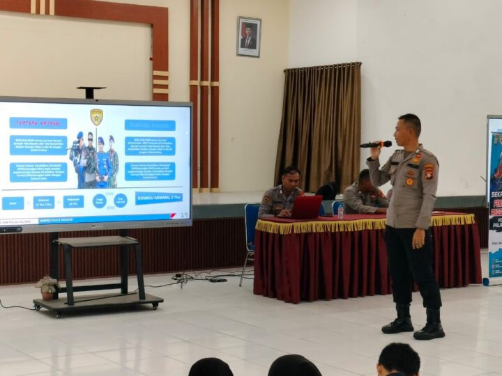Sosialisasi Rekrutmen Polri 2026, Bag SDM Polresta Palangka Raya Sambangi SMKN 1