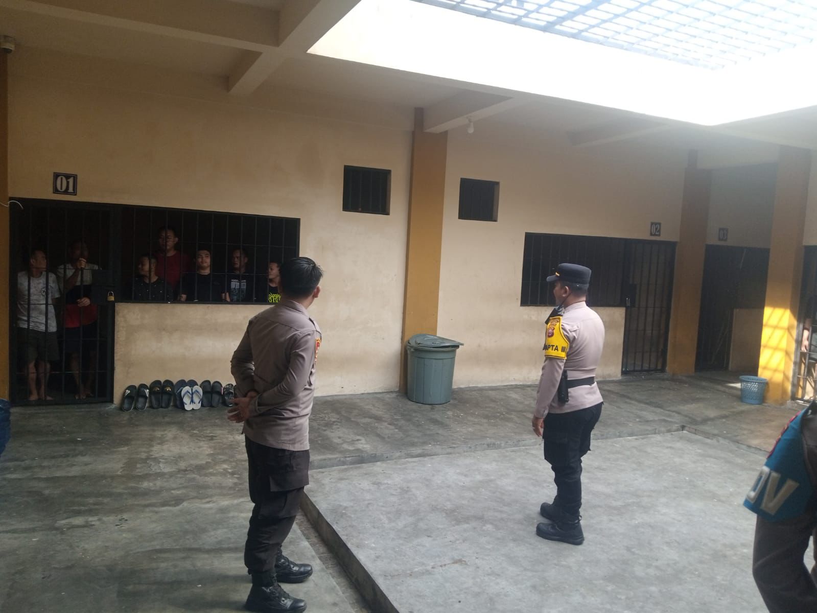 Pastikan Rutan Tetap Kondisi Aman, Pamapta III SPKT Bersama Piket Fungsi Polresta Palangka Raya Lakukan Pengecekan