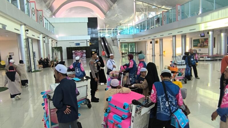 Satpamobvit Polresta Palangka Raya terus Perketat Penjagaan di Area Bandara