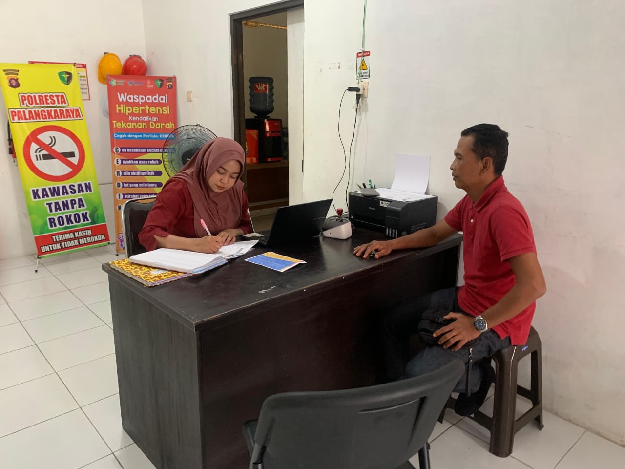 Sidokkes Polresta Palangka Raya Berikan Layanan Kesehatan bagi Personel dan Masyarakat