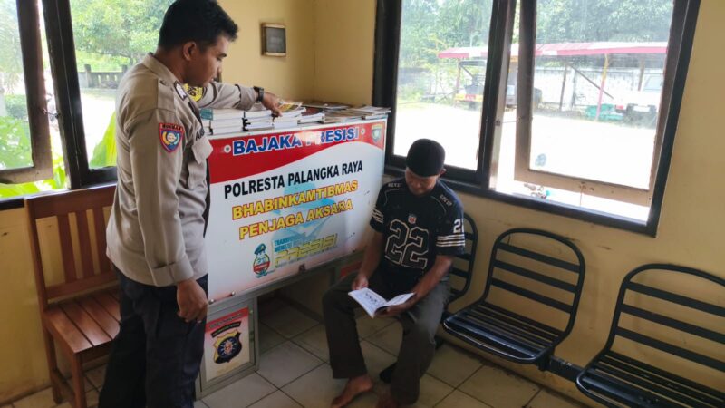 Tumbuhkan Budaya Literasi Warga, Polsek Sabangau Laksanakan Program Bajaka Presisi