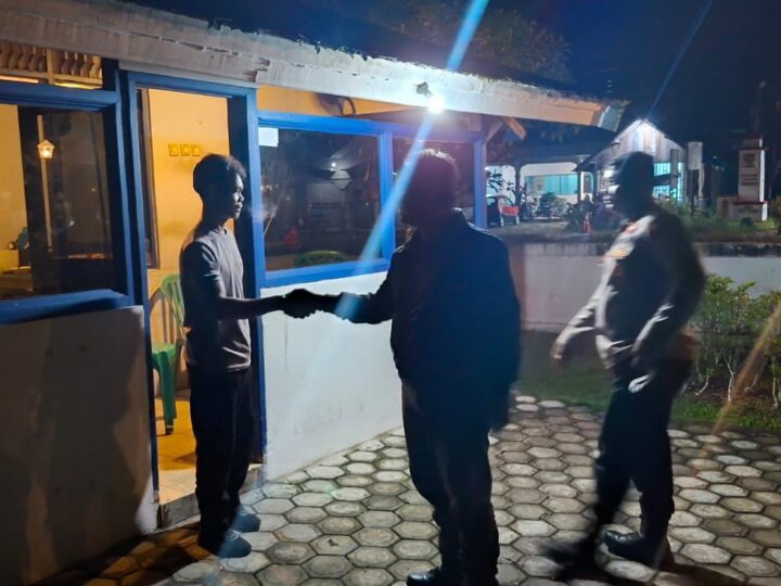 Demi Kamtibmas, Piket Polsek Bukit Batu Patroli dan Kunjungi Pos Satpam Rungan Sari Subud