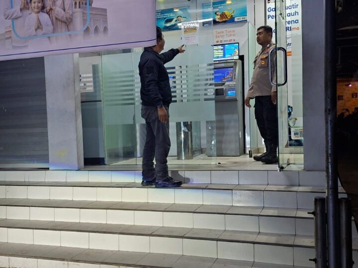 Perkuat Keamanan Perbankan, Patroli Anggota Polsek Bukit Batu Sambangi ATM BRI Tangkiling