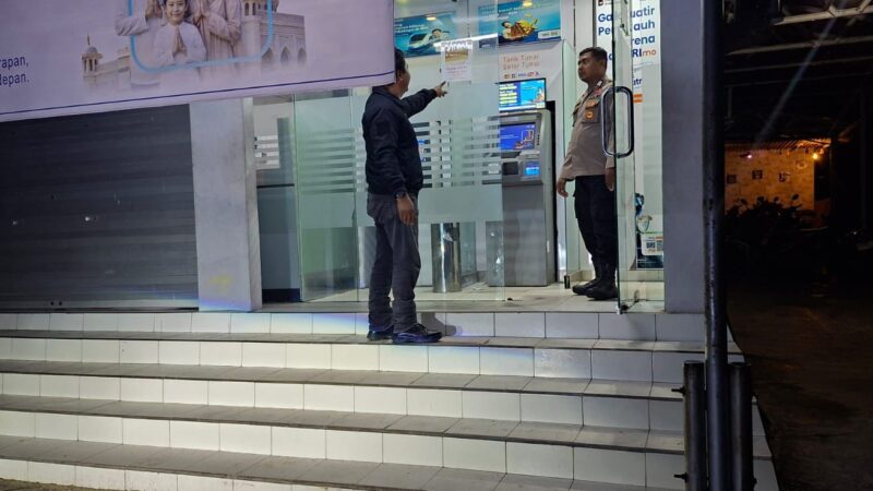Perkuat Keamanan Perbankan, Patroli Anggota Polsek Bukit Batu Sambangi ATM BRI Tangkiling