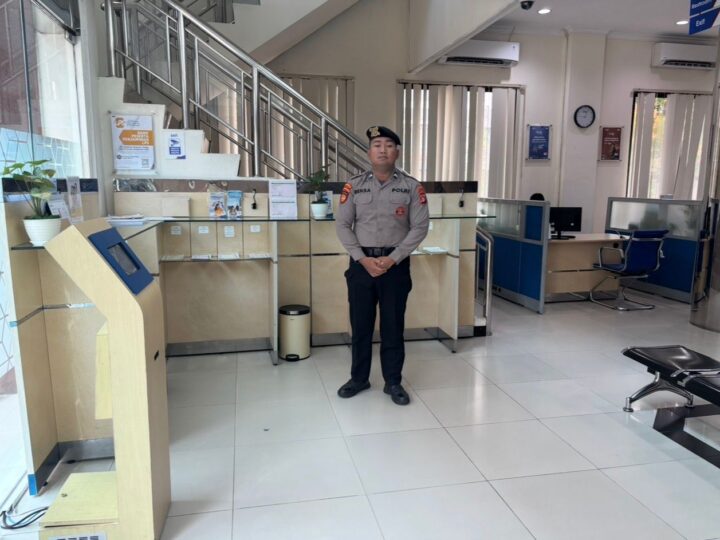 Satpamobvit Polresta Palangka Raya Optimalkan Pengamanan Kantor Bank