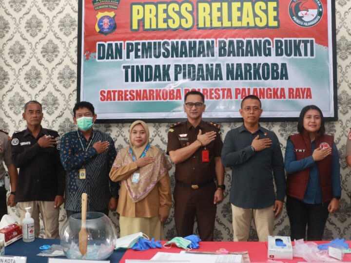 Bersinergi, Polresta Palangka Raya Musnahkan Ratusan Gram Barang Bukti Narkotika Hasil Pengungkapan Lima Kasus