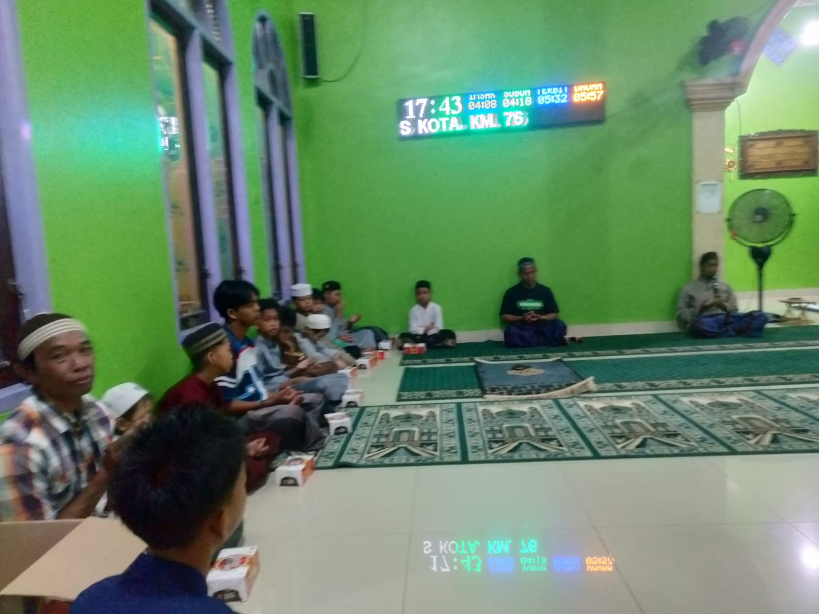 Nuansa Ramadan, Polsek Rakumpit Bukber Bersama Warga di Masjid Al-Muhajirin