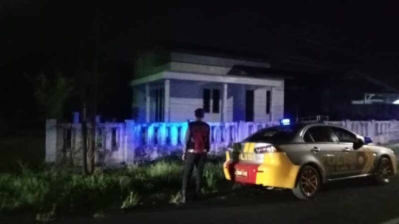 Cegah Kriminalitas, Anggota Samapta Polresta Palangka Raya Patroli Sambang Pada Komplek Pemukiman