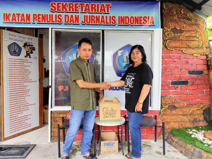 Hangat di Tengah Sederhana: Kisah Kebersamaan IPJI Kalteng Menyambut Idulfitri