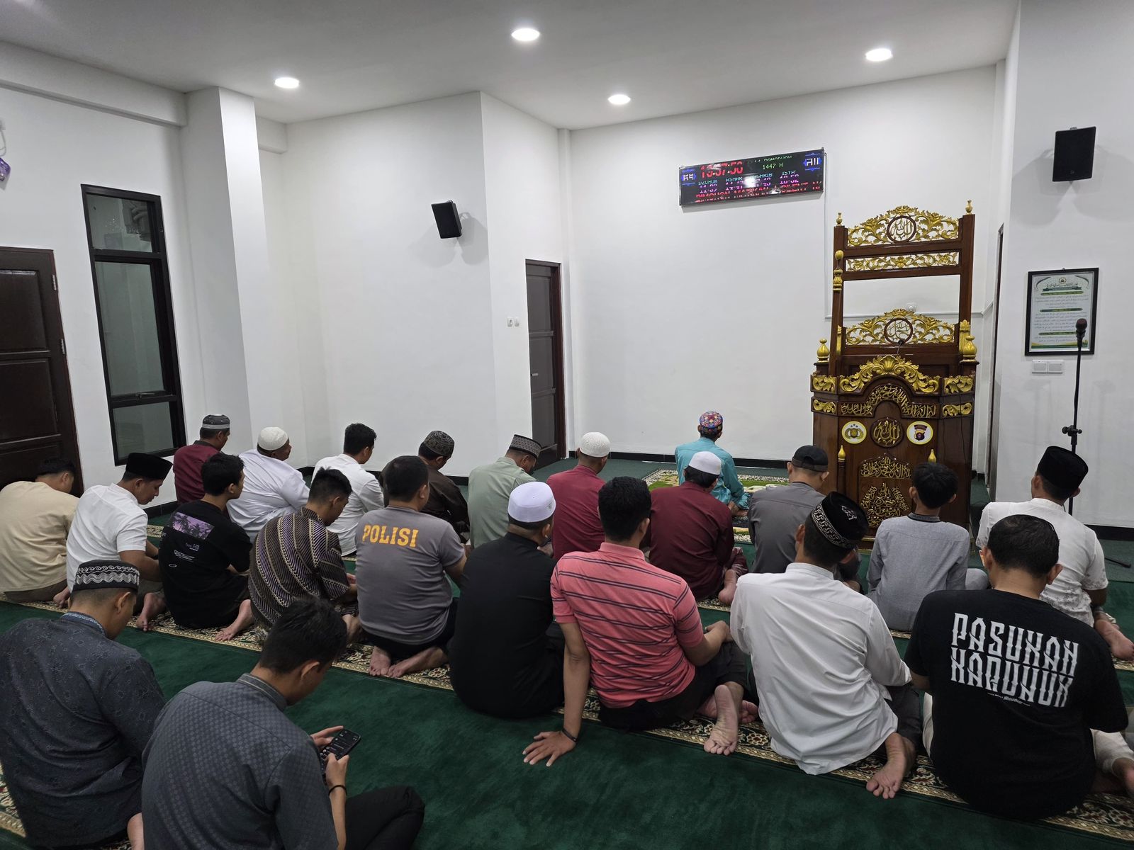 Nuansa Ramadan, Polresta Palangka Raya Bukber hingga Tarawih Berjamaah di Masjid As-Salam