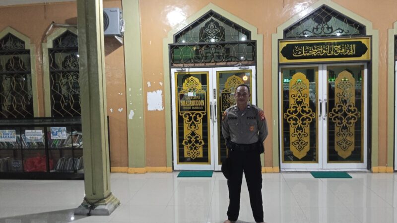 Hadirkan Rasa Aman Momen Ramadan, Polresta Palangka Raya Laksanakan Pengamanan Tarawih di Masjid Salahuddin