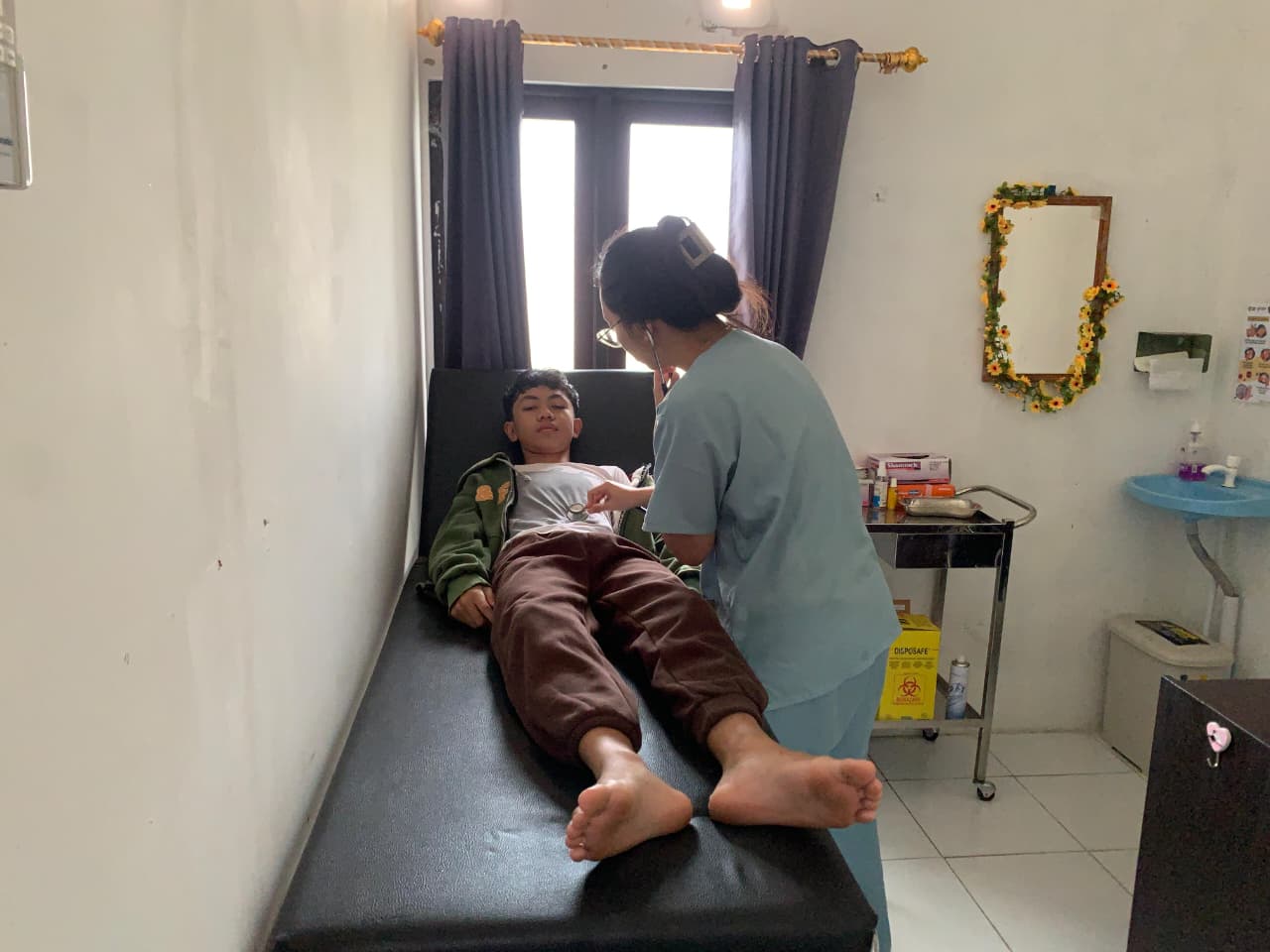 Berikan Layanan Kesehatan, Sidokkes Polresta Palangka Raya Gelar Pelayanan Medis di Klinik