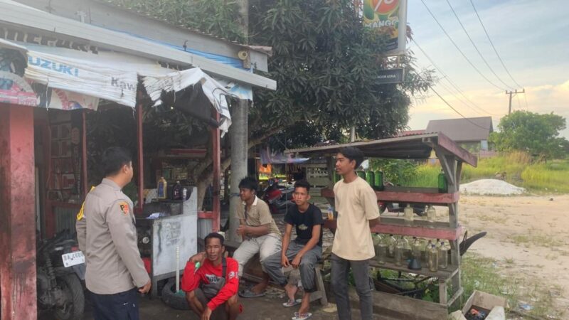 Datangi Bengkel Arif Jaya Motor, Bhabinkamtibmas Polsek Rakumpit Imbau Warga Gaung Baru Larangan Knalpot Brong
