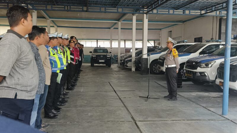 Pimpin Apel Ops Ketupat Telabang 2026, Dirlantas Polda Kalteng Tekankan Pelayanan Mudik Aman