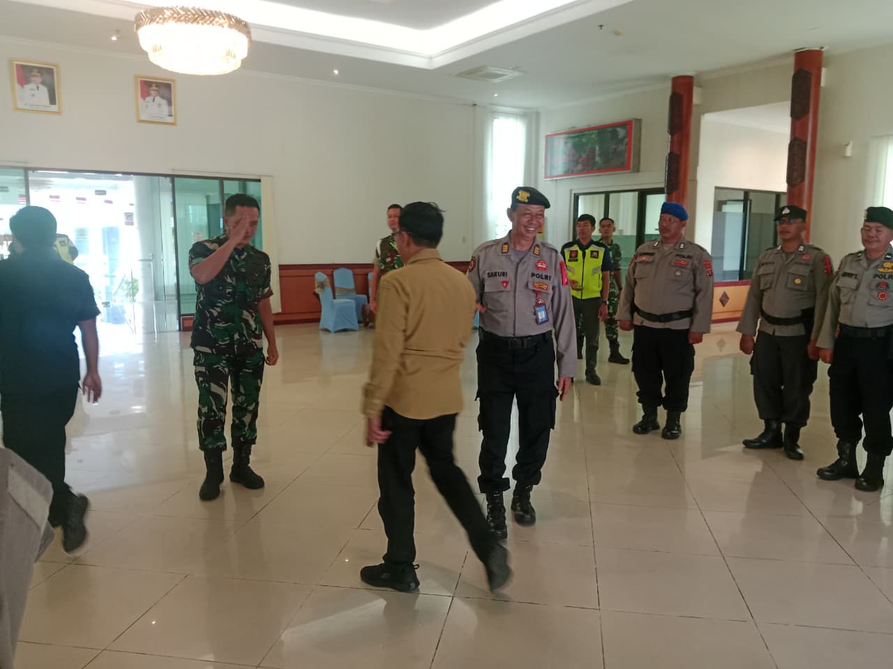 Satpamobvit Polresta Palangka Raya Amankan Keberangkatan Gubernur Kalteng dari Bandara Tjilik Riwut