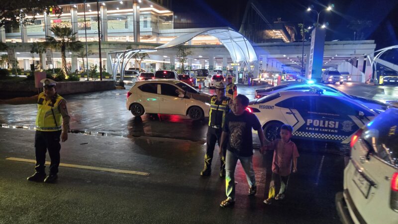 Jamin Keamanan Jelang Idul Fitri 1447 H, Satgas Ops Ketupat Telabang Masifkan Patroli Dialogis di Pusat Keramaian