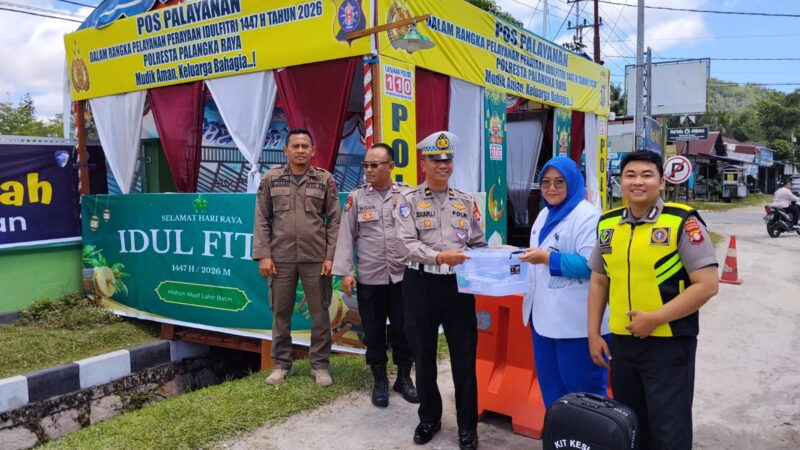 Pastikan Petugas Tetap Prima Layani Masyarakat, Rumkit Bhayangkara Cek Kesehatan di Pos Ketupat 2026