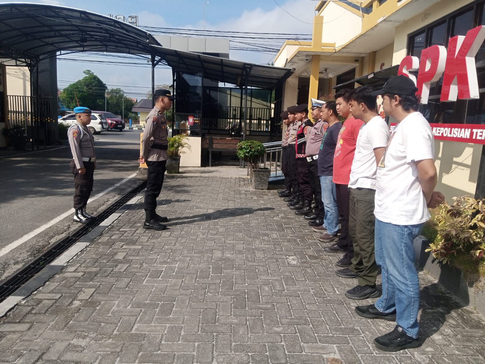 Tingkatkan Kesiapsiagaan, Pamapta II SPKT Polresta Palangka Raya Pimpin Serah Terima Piket