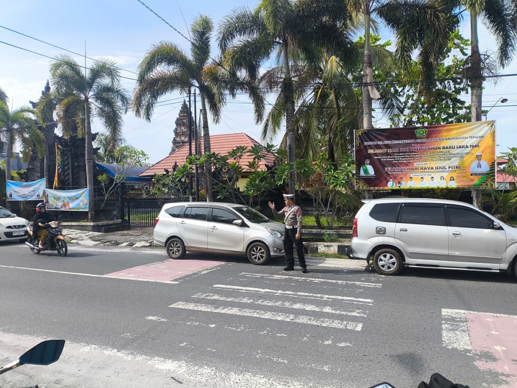 Satlantas Polresta Palangka Raya Jaga Kekhusyukan Ngambek Geni Nyepi 2026