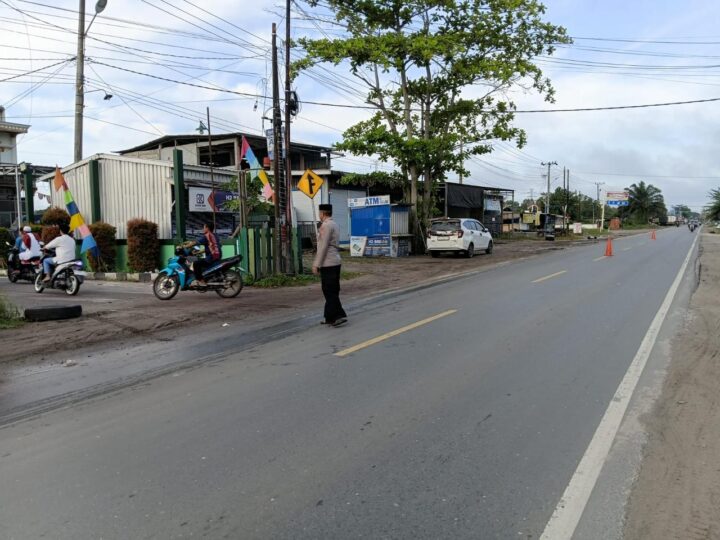 Pastikan Ibadah Idul Fitri Aman, Polsek Sabangau Laksanakan Pengamanan di Masjid Al Abrar