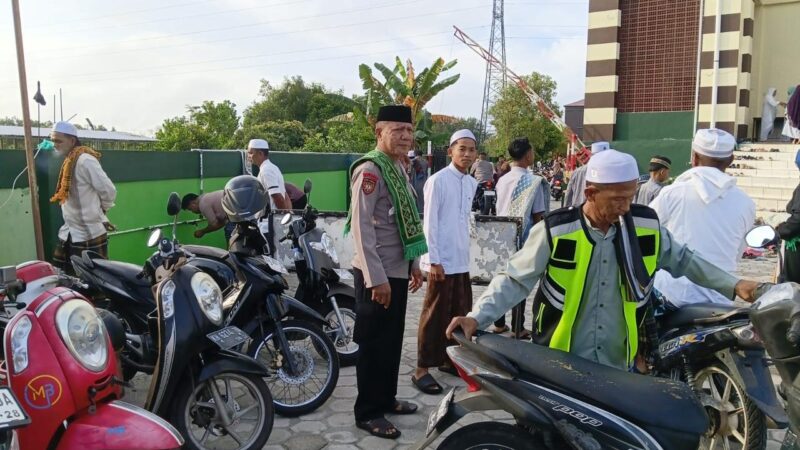 Jaga Kelancaran Salat Idul Fitri, Polsek Sabangau Siagakan Personel di Masjid Kubah Hijau Al Abrar