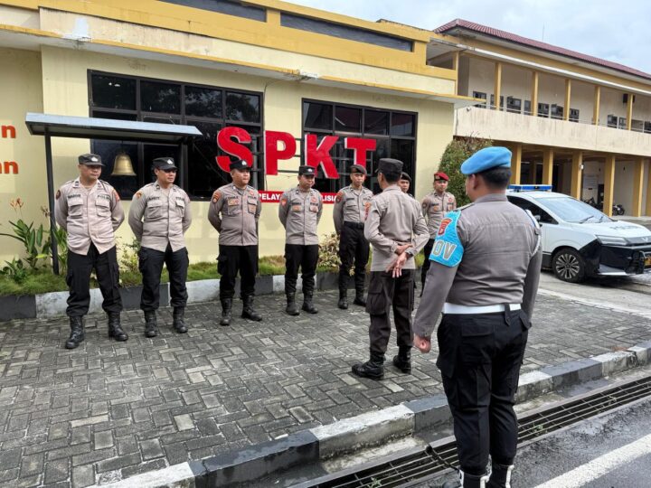 Personel Piket dan SPKT Polresta Palangka Raya Apel Serah Terima Tugas Jaga