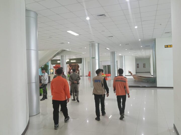 Momen Idul Fitri, Satpamobvit Polresta Palangka Raya Tetap Siaga di Bandara Tjilik Riwut